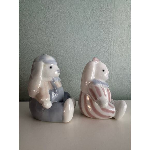 2 Vintage Otagiri Japan Hand Painted Ceramic Boy and Girl Bunny Rabbit Figurines - Picture 4 of 7